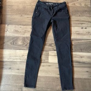 Wallflower black skinny jeans size one